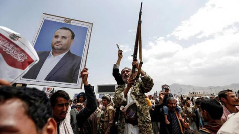 Saudi-led strike 'kills dozens' of Yemen rebels