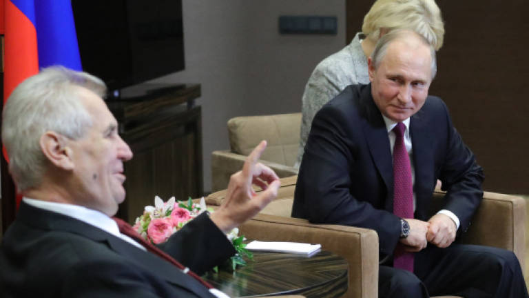 Putin briefs Trump on Syria after surprise Assad talks