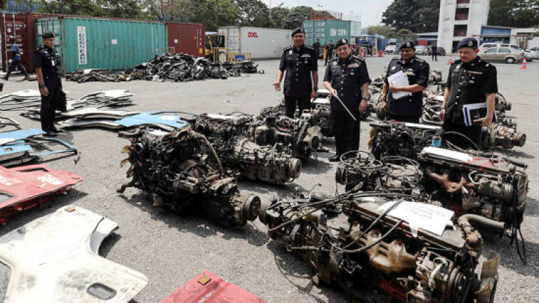 Police cripple syndicate dealing in stolen heavy vehicle parts