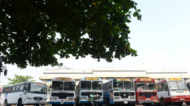 Sri Lanka bus drivers strike over fines