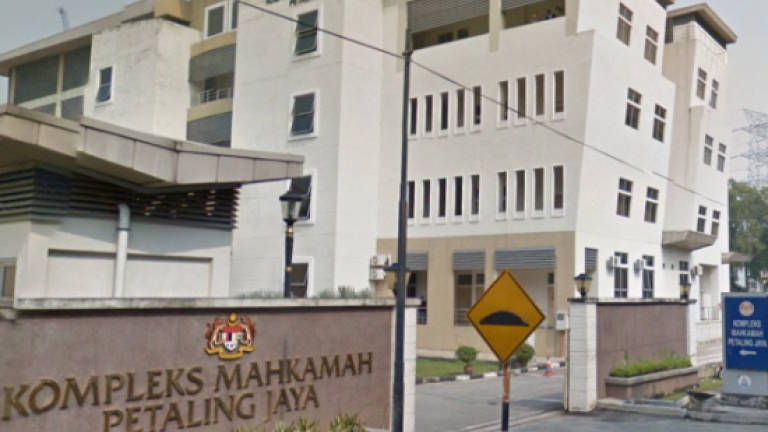 Lorry attendant charged with cheating bank officer