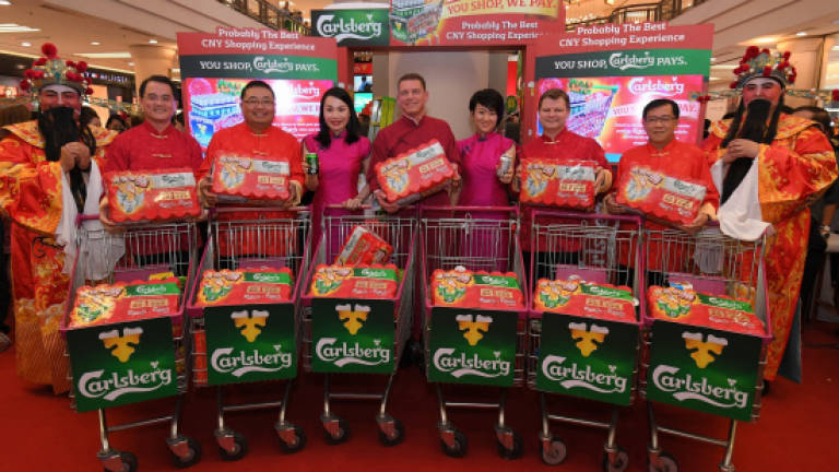 Last chance to win a cart full of goodies on Carlsberg