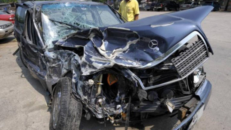 3 family members die in mukah motorcycle-mpv accident 3 family members die in mukah motorcycle-mpv accident