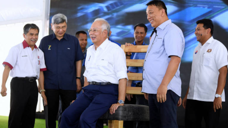Calling off cooperation with China detrimental to country: Najib