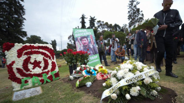 FARC pays controversial tribute to ex-guerrilla leader