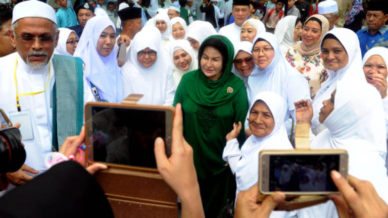 Rosmah attends 'khatam al-quran' ceremony for visually impaired