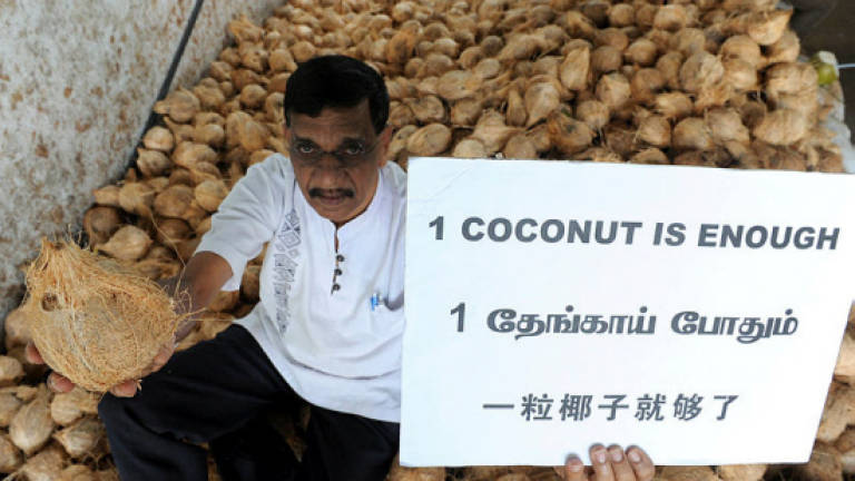 Consumer association calls for ceiling price for coconut as Thaipusam approaches