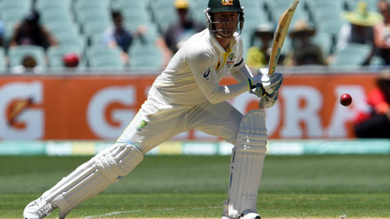 Clarke retires with back trouble in 1st Test