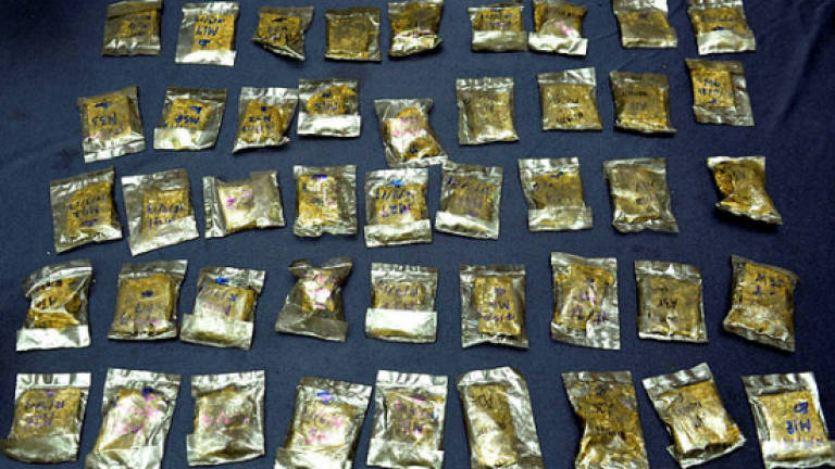 Teenager among three arrested for trafficking drugs