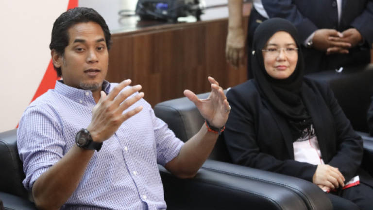 Nothing wrong with nasi lemak grads, says Khairy