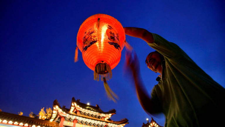 Najib wishes Chinese community Happy Mid-Autumn Festival