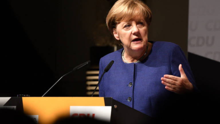 Merkel takes on hard-right in final German vote push