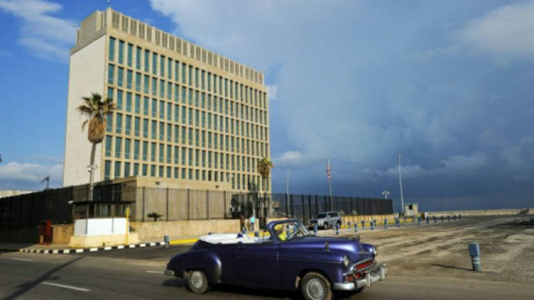 US investigating after diplomats fall sick in Havana