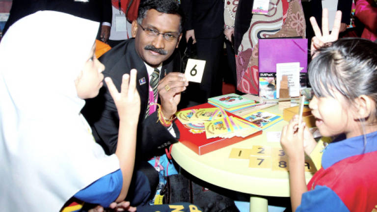 Improving ICT usage in early childhood education: Kamalanathan