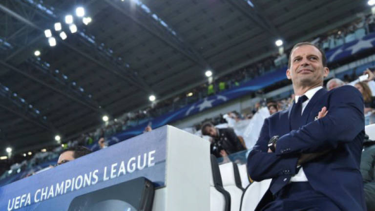 Allegri look to treble as Serie A bids Totti farewell