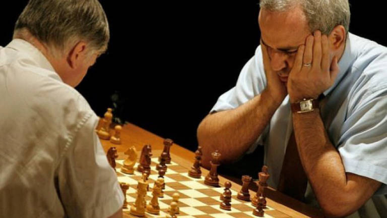 'Chess god' Kasparov returns to compete 12 years later