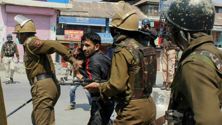 20 killed as fighting rages across Indian Kashmir (Updated)