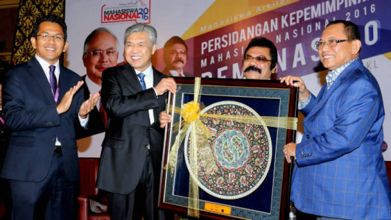 Undergraduates should take on responsibility to tackle misconception about Malays and Muslims: Zahid