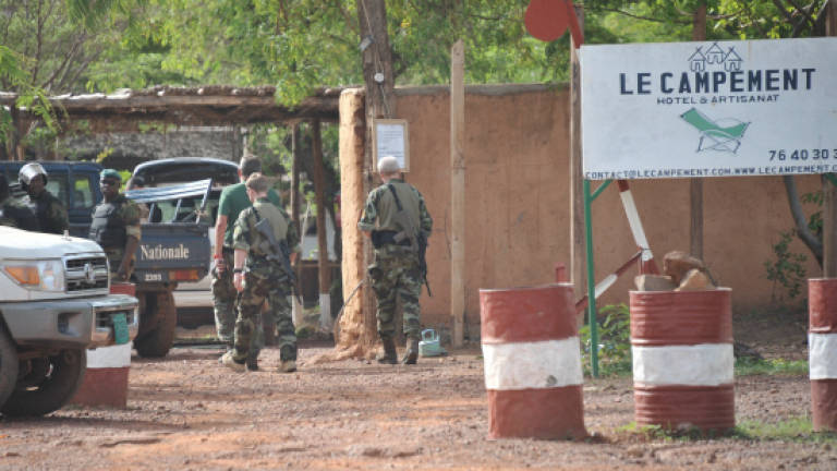 12 civilians killed in Mali market attack