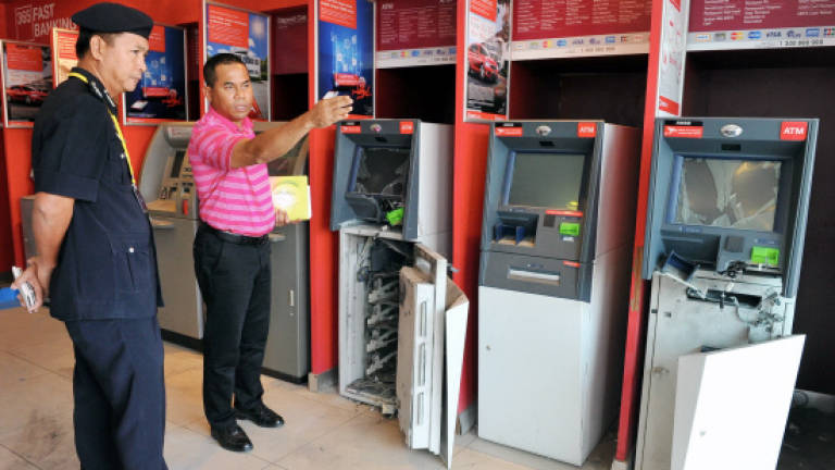 Robbers blow up two ATMs at Putatan bank, flee with cash