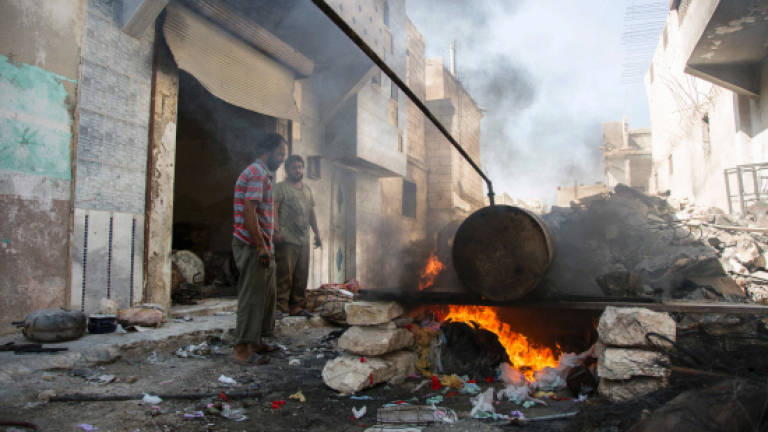 Besieged Aleppo turns to dangerous 'alternative' fuels