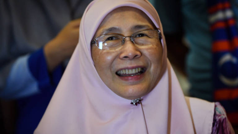 PH govt committed to aid mothers' role in society: Wan Azizah