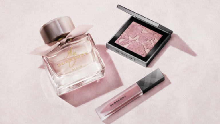 Introducing My Burberry Blush, a fruity, floral fragrance with a sparkling twist