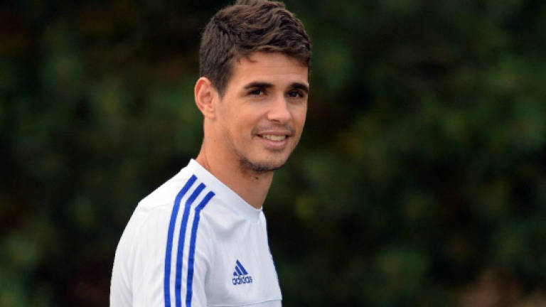 Record signing Oscar lands in Shanghai to join SIPG