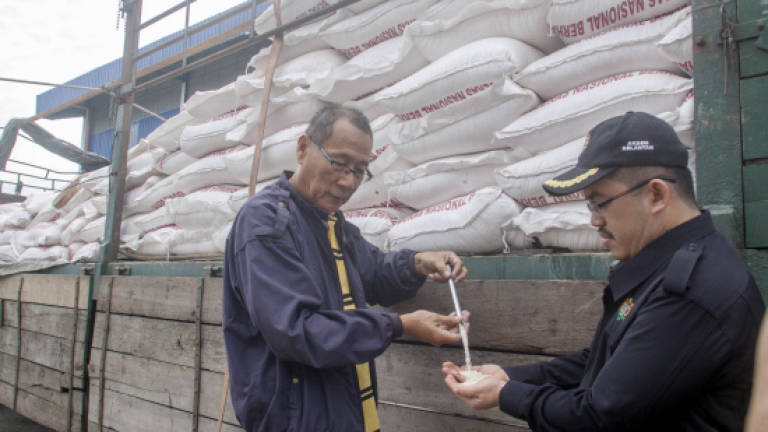 Kelantan Aksem confiscate Thai rice worth RM200,000