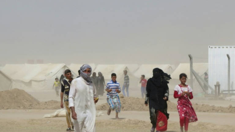 Trap tightens on civilians as battles rage in Iraq's Fallujah