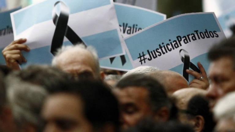 Argentina judge dismisses cover-up case against president
