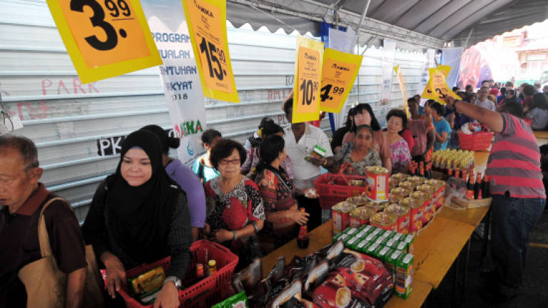 Sentuhan Rakyat sale helps bring down cost of living