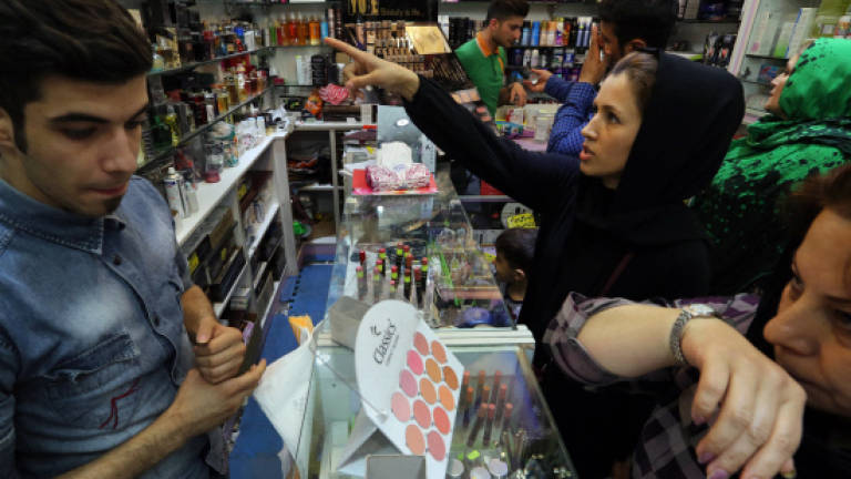 For Iran's women, makeup speaks volumes For Iran's women, makeup speaks volumes