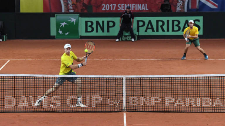 Australia, France on brink of Davis Cup final
