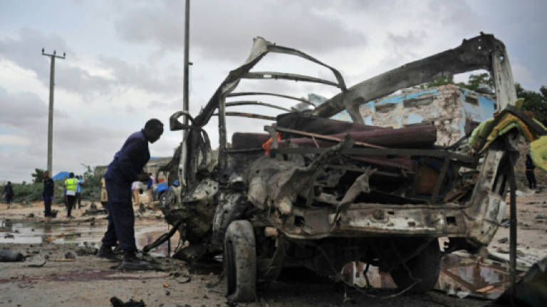 18 killed in Mogadishu restaurant attack