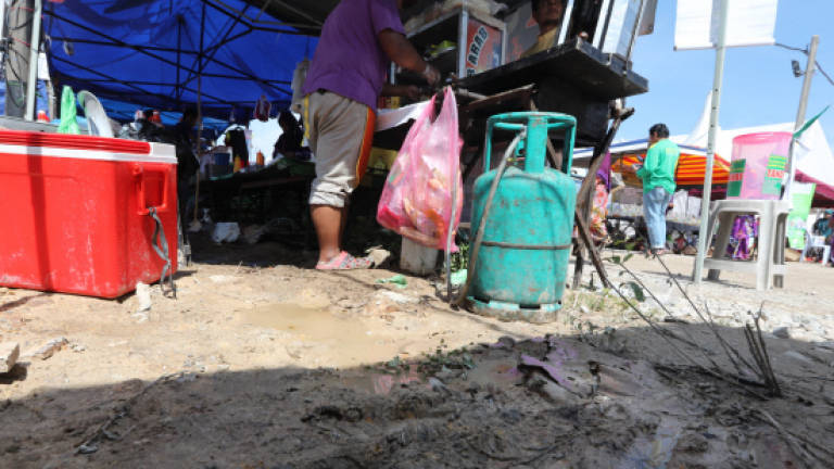 PAS Muktamar: Traders not satisfied with management of expo site