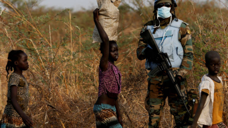 S. Sudan army takes main rebel stronghold