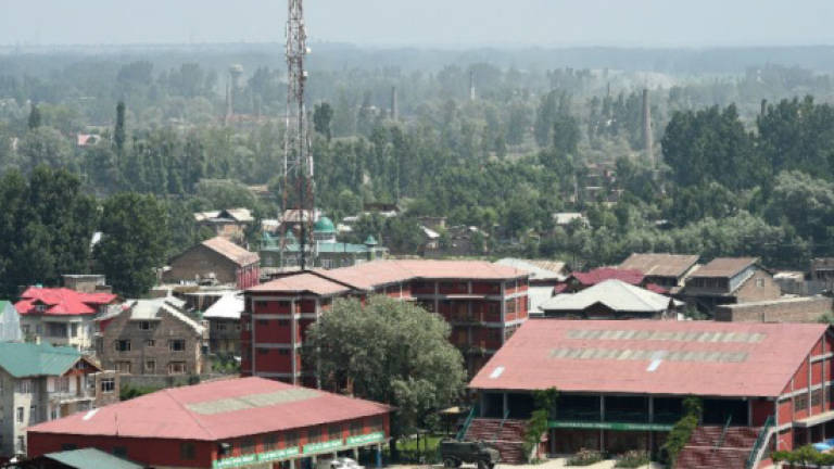 Two suspected rebels killed in Indian Kashmir gun battle