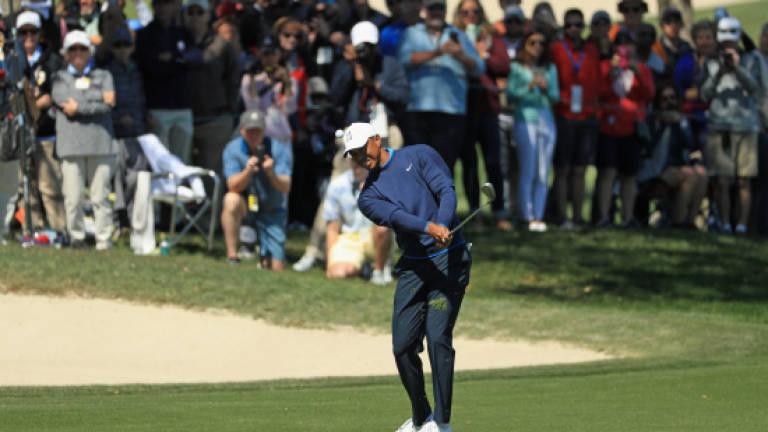Tiger opens strong at Bay Hill in key Masters tuneup