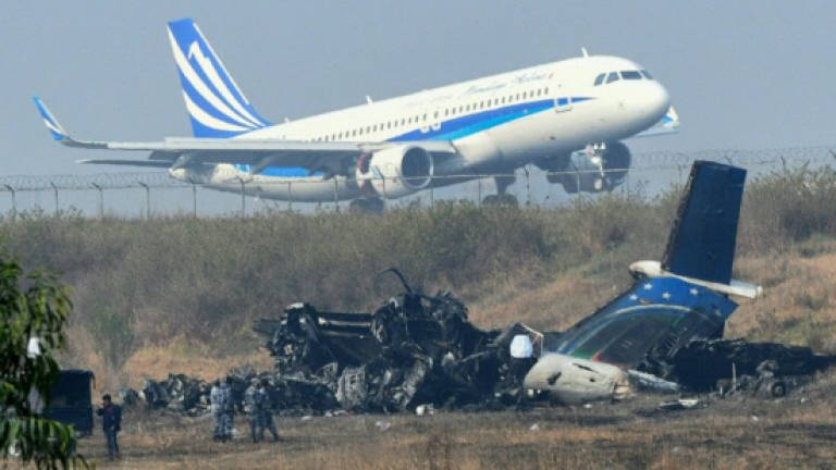 Nepal probes deadly air crash after runway confusion