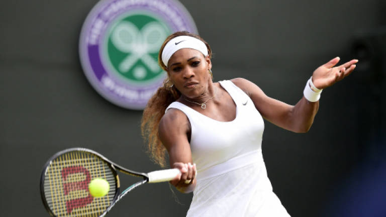 Serena shocker puts Sharapova in pole position