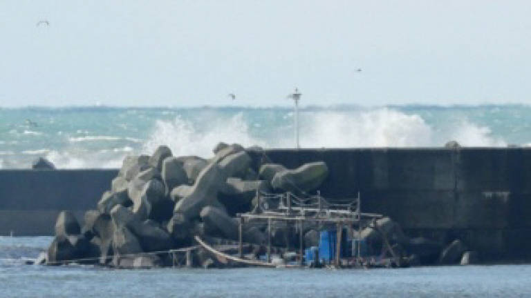 Thirteen dead in S. Korea fishing boat crash