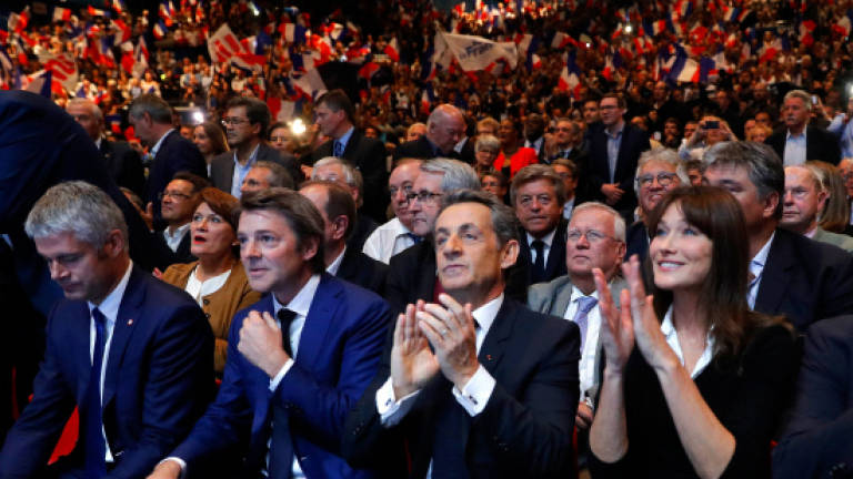 Struggling Sarkozy campaigns as champion of 'silent majority'