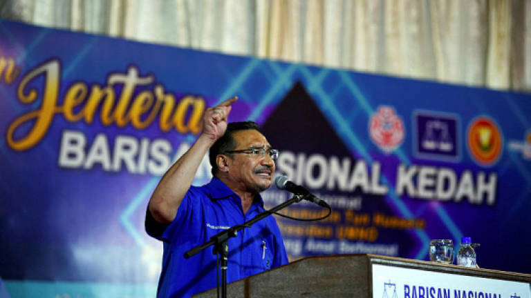 BN leaders cannot afford to be complacent: Hishammuddin