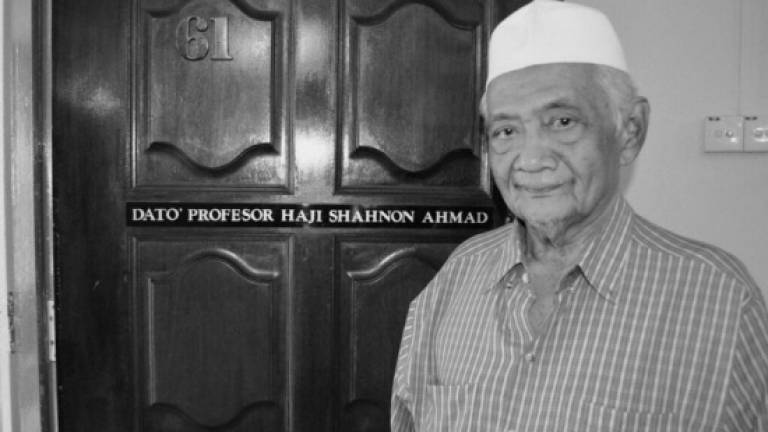 National laureate Shahnon Ahmad dies at 84 (Updated)