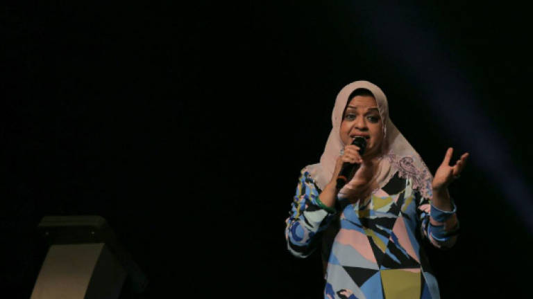 Shahrizat: More in store for digital economy if BN wins