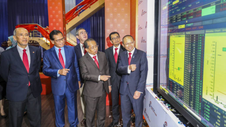 Sime Darby Prop and Plantation see weak start on debut