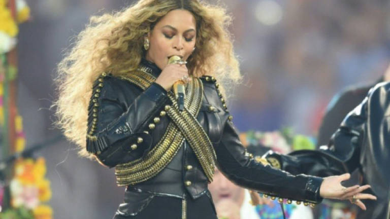 Beyonce plans charity drive on Formation tour