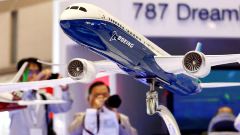 Boeing, Malaysia Airlines sign MOU for 16 airplanes