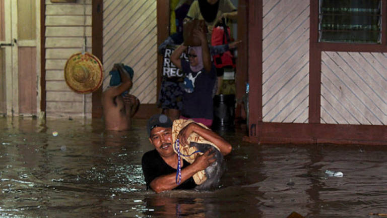 Several areas in Gombak, Seremban hit by flash floods